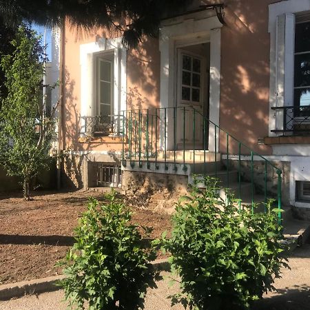 Résidence Banlieue Parisienne Neuilly Extérieur photo