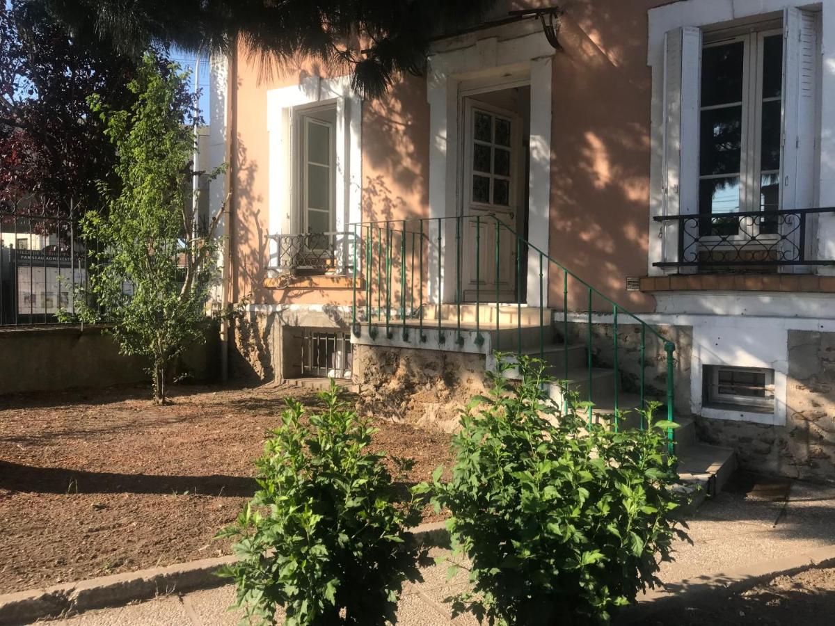 Résidence Banlieue Parisienne Neuilly Extérieur photo