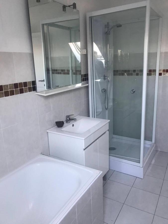 Résidence Banlieue Parisienne Neuilly Extérieur photo
